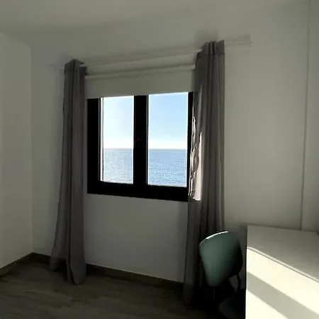 Moderno Frente Al Mar Apartmán